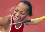 体育赛事直播-绝境中的逆袭，索伯车队翻盘威廉姆斯，诺里斯带队取胜的传奇之战