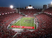 熊猫体育赛事-横扫之夜，拉文关键三分助广东队力克辽宁，挺进总决赛