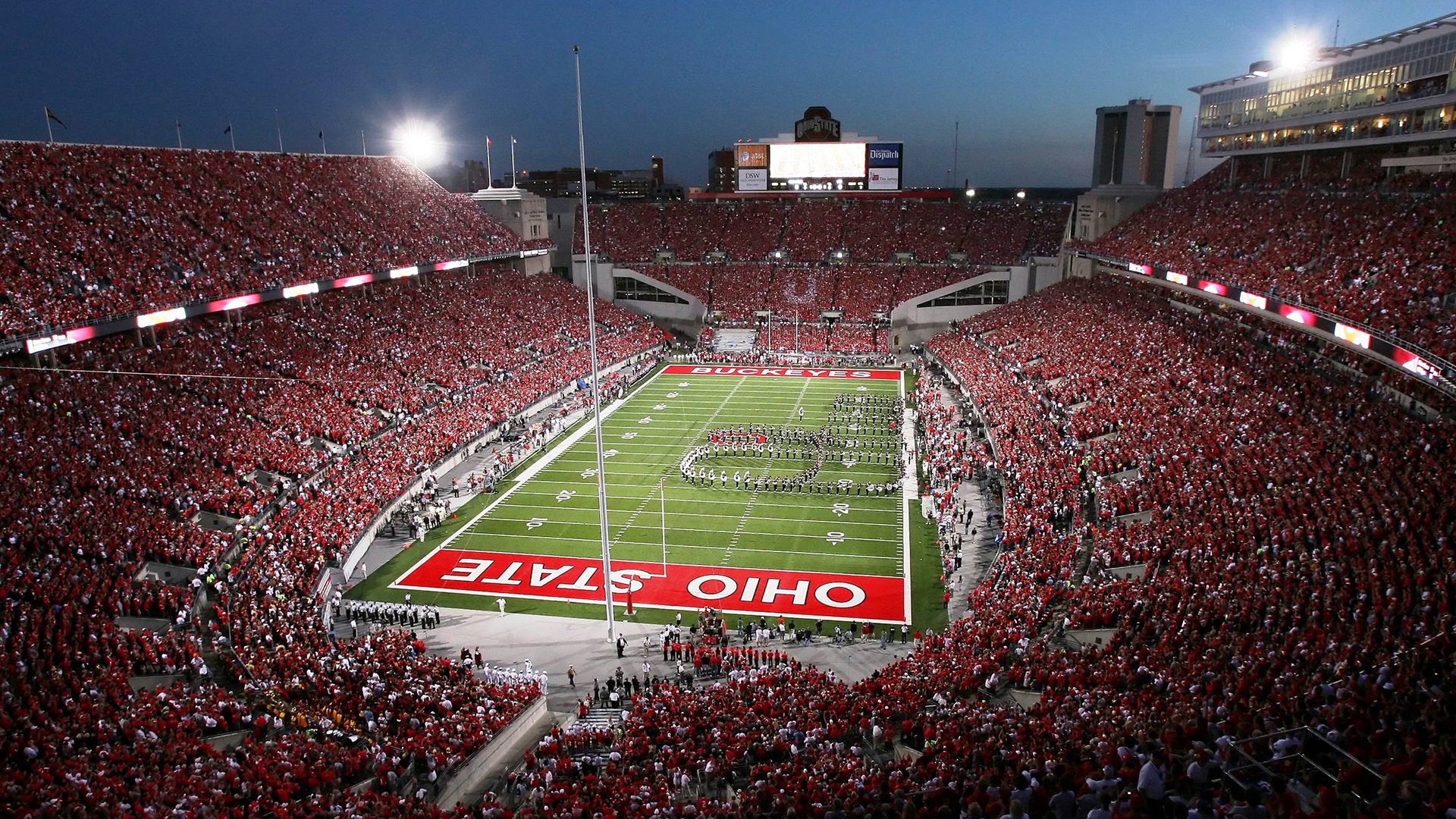 横扫之夜，拉文关键三分助广东队力克辽宁，挺进总决赛